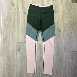 Green/Pink Outdoor Voices Size S Legging